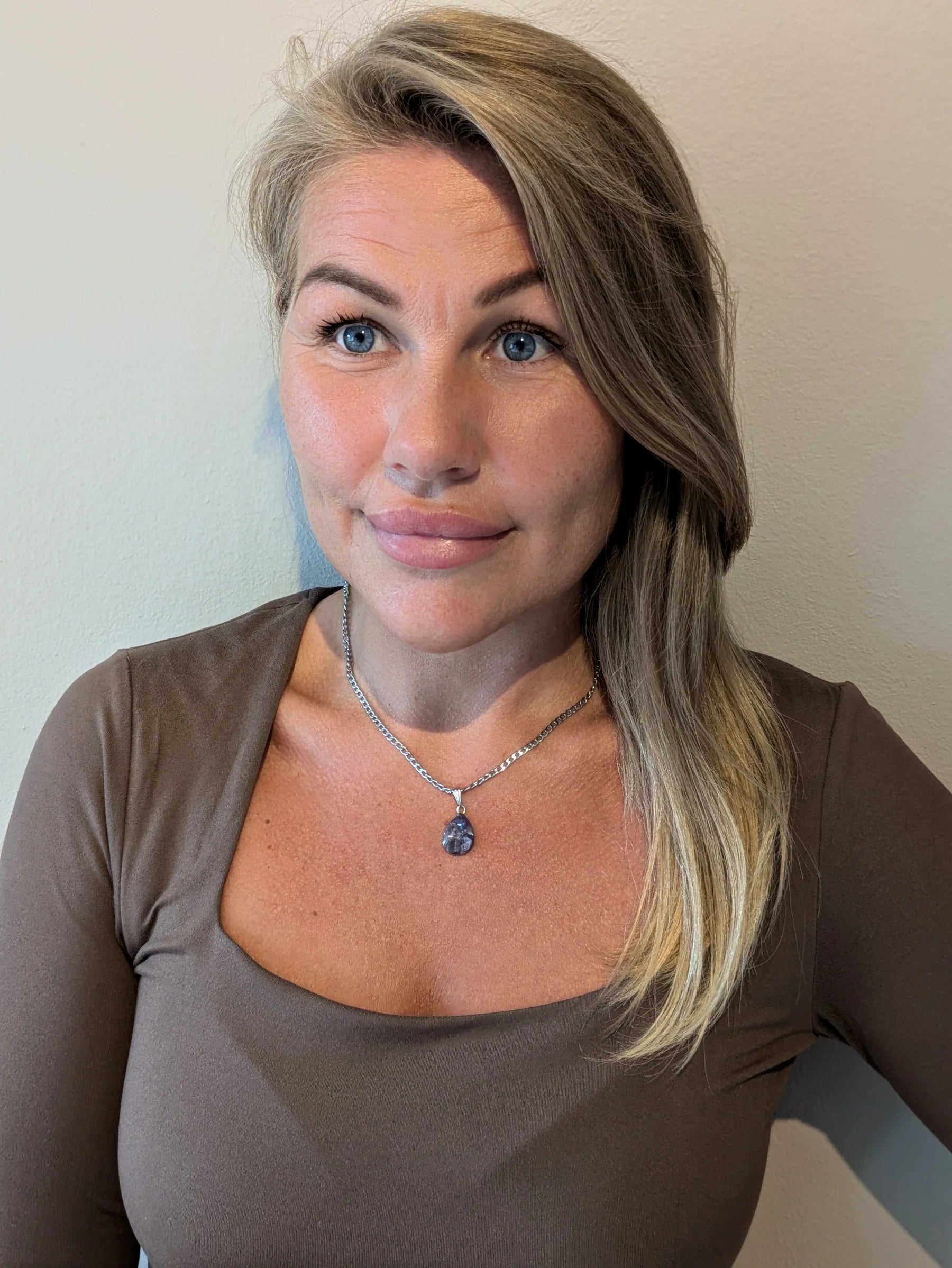 Ametist Halsband droppe – Kristallhalsband för Lugn & Intuition