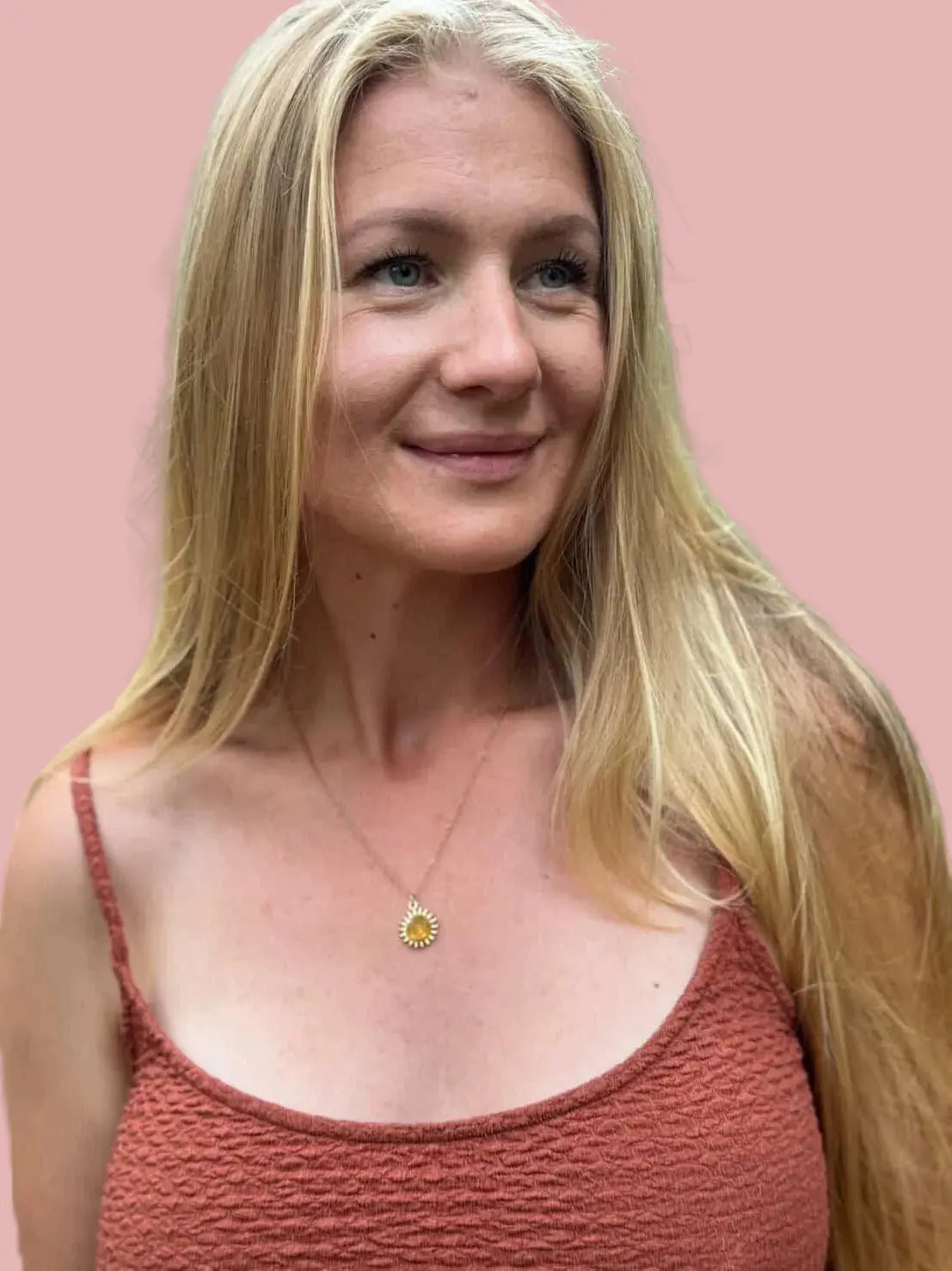 Nayuga Jewels solformat guldhalsband med äkta citrin för glädje och framgång