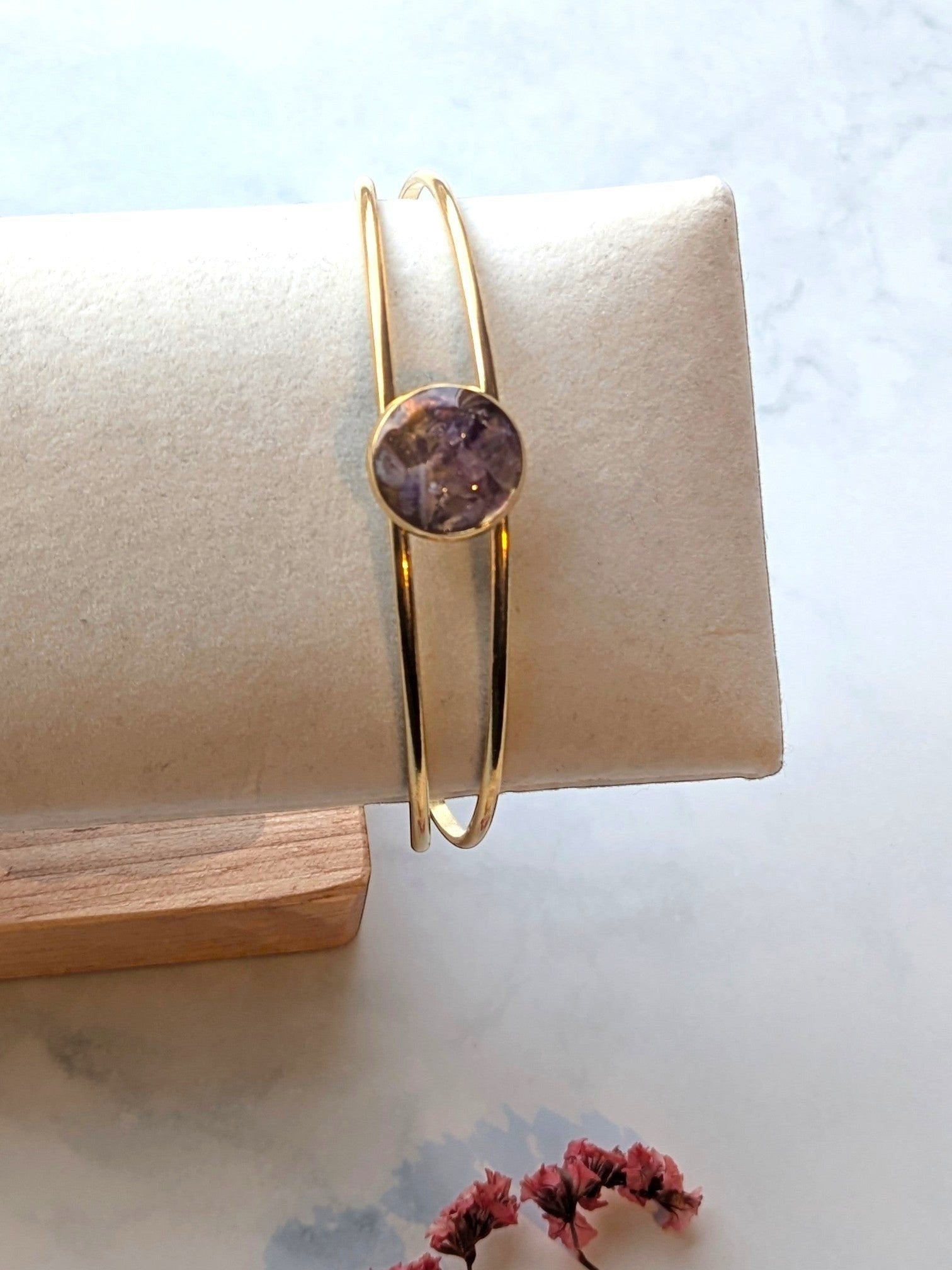 Lugnande Ametist Armband Runt Guld Citrinmagi