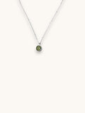 Citrinmagi halsband med rund peridotkristall i silverpläterat rostfritt stål, månadssten för augusti.