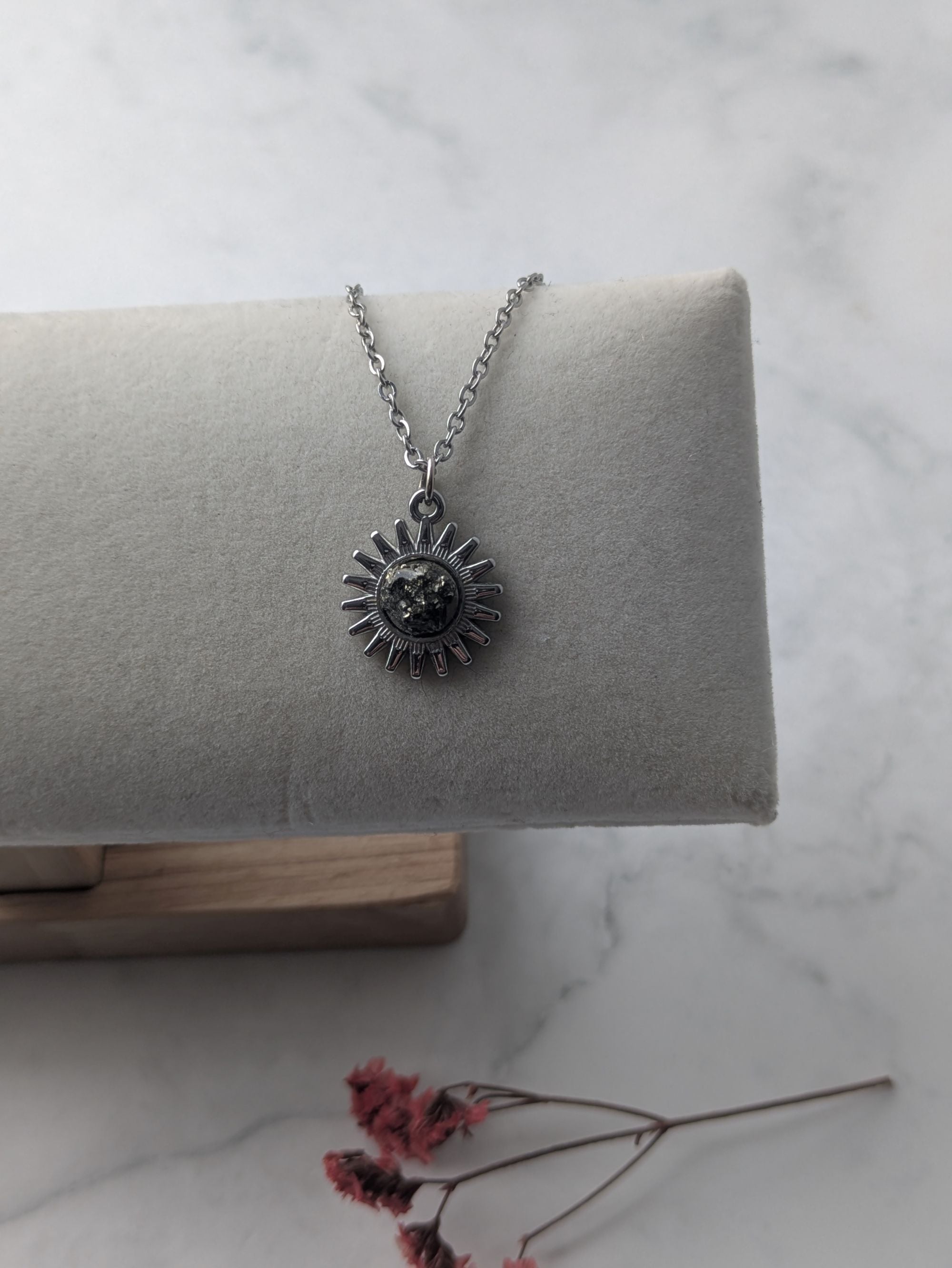 Framgångsrikt Pyrit Halsband Sol Silver