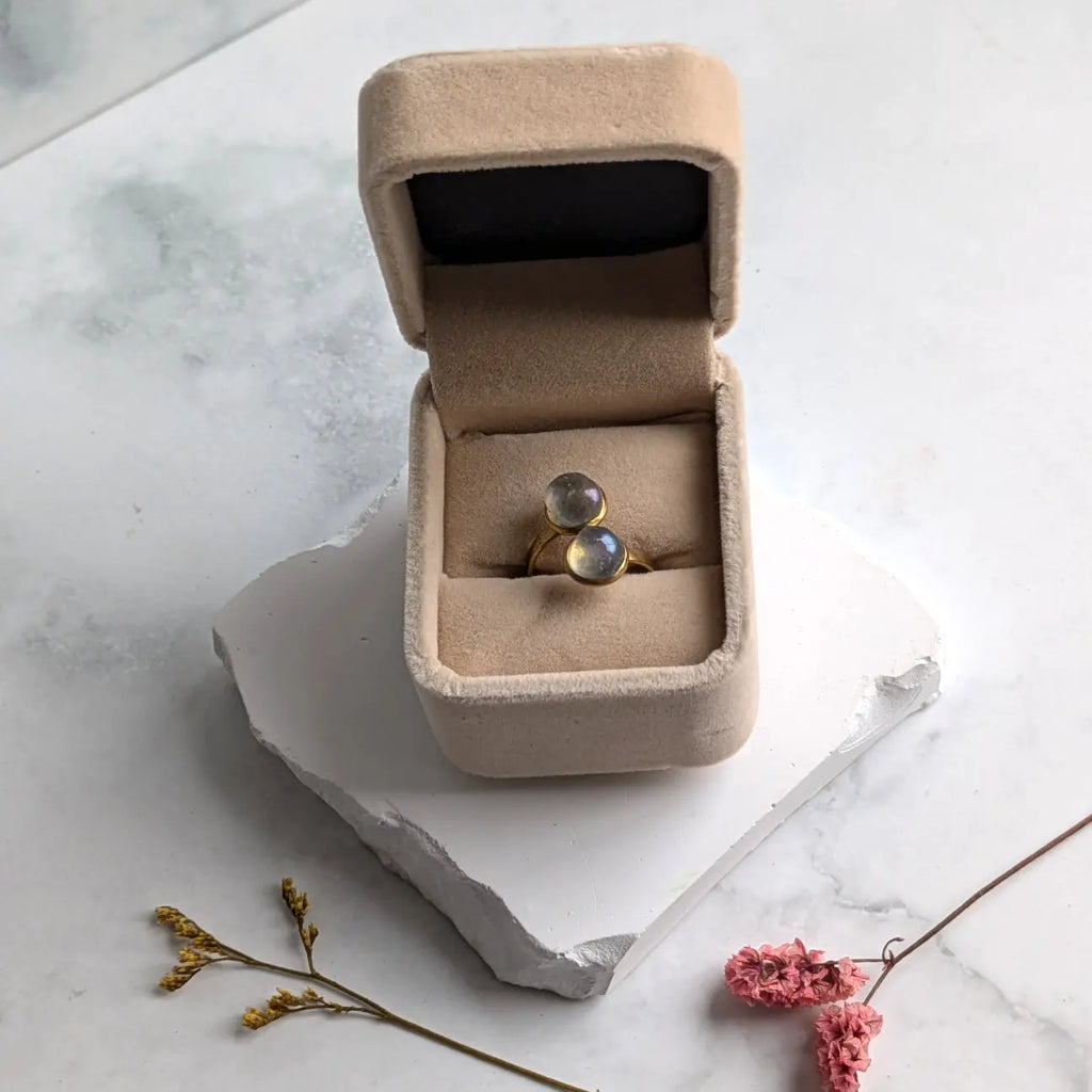 Intuitiv Månsten Ring Guld Citrinmagi