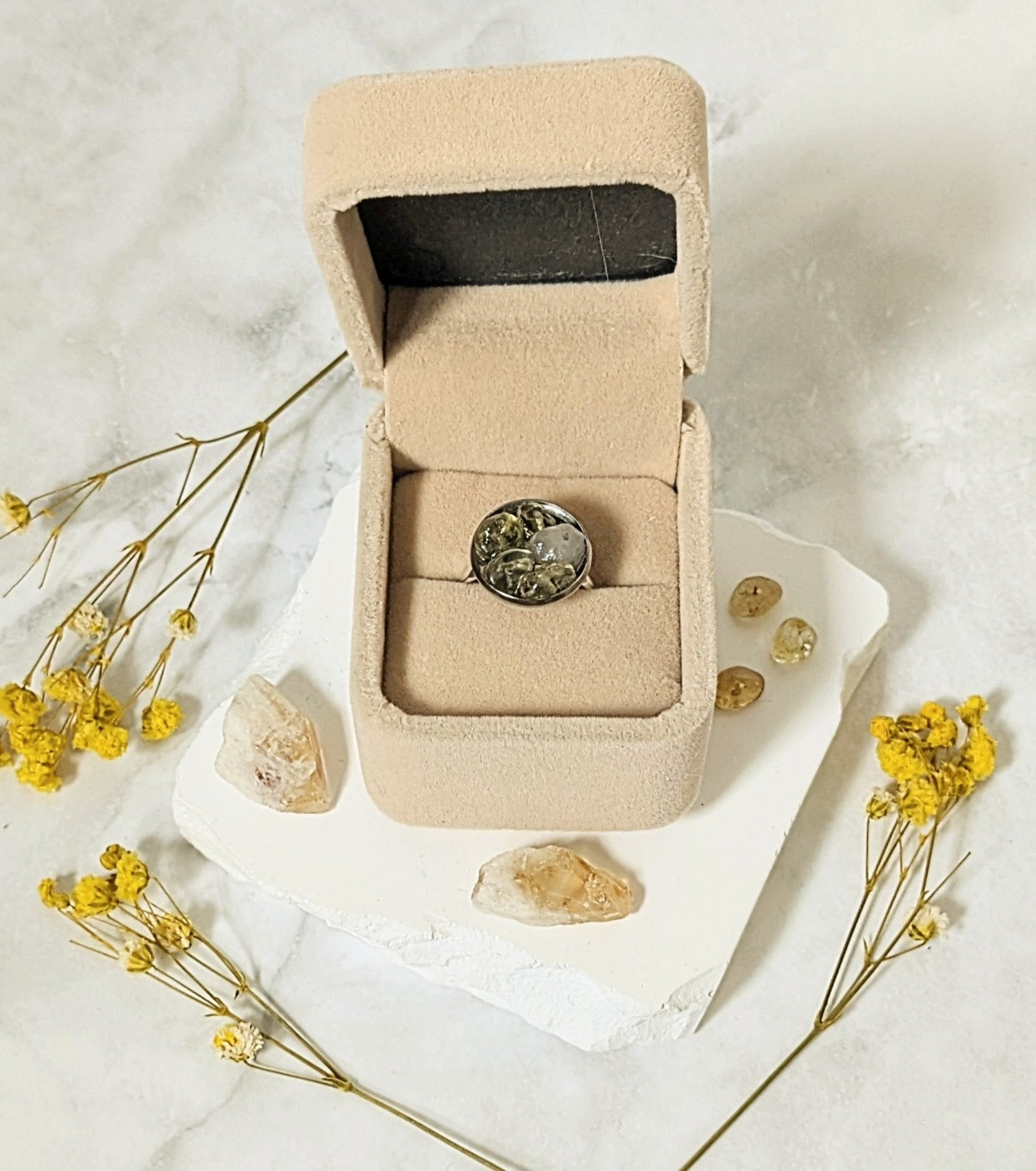 Ring med Citrin för Självförtroende, Glädje och Framgång